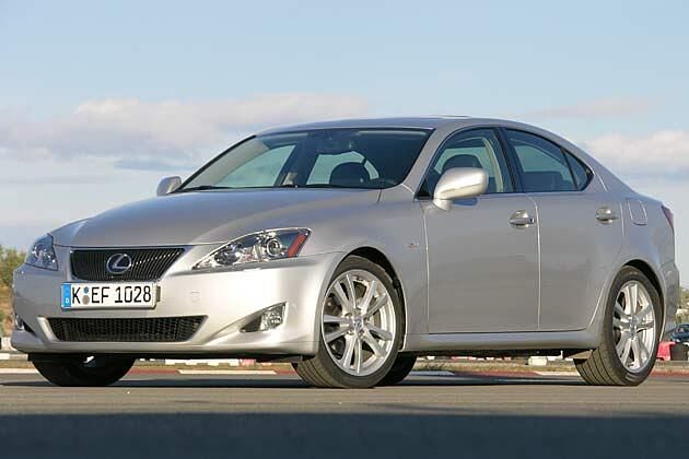 Das kleinste Lexus-Modell IS im völlig neuen Gewand