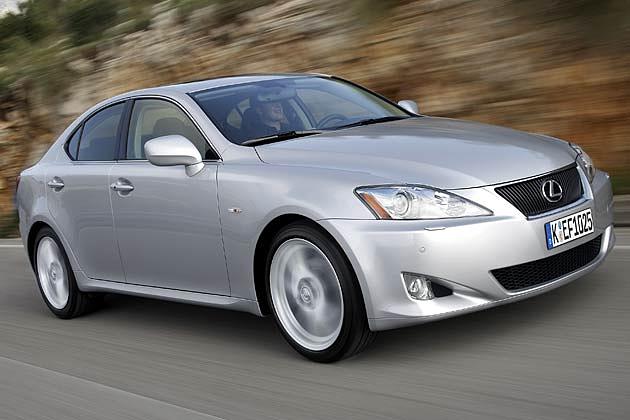 Für dynamische Fahrweise gut gerüstet: Lexus IS