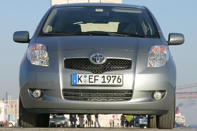 Reperaturfreundliches Gesicht: Ein 15-km/h-Frontalcrash kostet laut Toyota nur 820 Euro