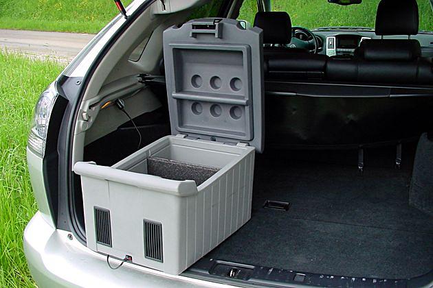 Auf zum Picknick: Eine Kühlbox lässt sich im Kofferraum an eine Strombuchse anschließen
