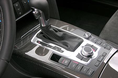 Audi S6: Ultrastarker Sportsmann im edlen Anzug
