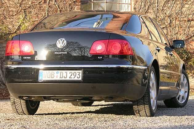 Versteckt: Am rundlichen Heck sind keine Auspuffrohre zu sehen