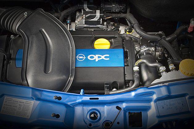 Die 1,6-Liter-Maschine powert mit 180 PS