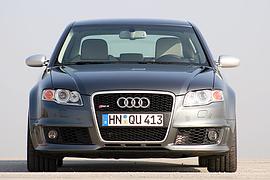 Der neue Audi RS4: Limo mit Schuss