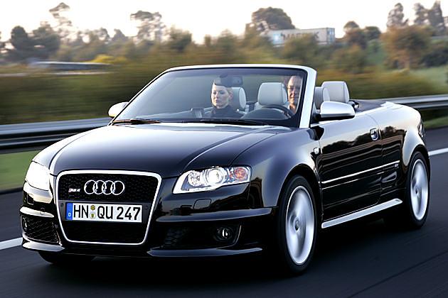 Den Audi RS4 gibt es nun erstmalig auch als Cabriolet
