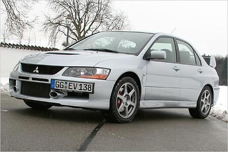 Mitsubishi Lancer Evolution IX im Test: Ein echter Männer-Renner Mitsubishi Lancer Evolution IX im Test: Ein echter Männer-Renner