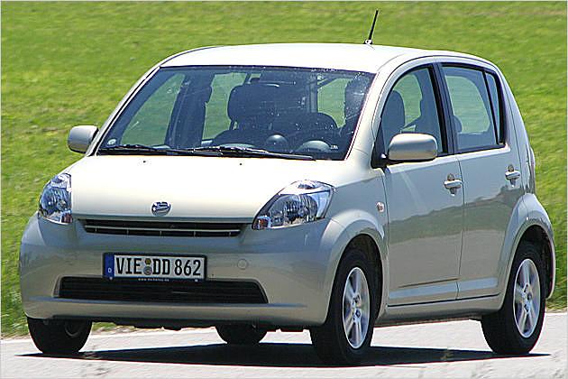 Ist auch für Überlandfahrten zu haben: Daihatsu Sirion 1.3 Eco 4WD