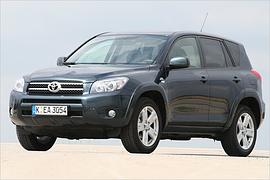 Hoher Hoppel: Toyota RAV4 2.2 D-CAT Executive unterwegs