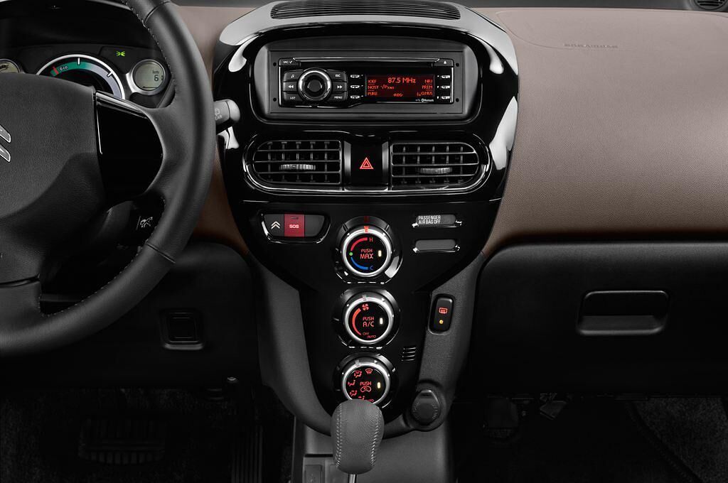 Citroen C-Zero (Baujahr 2016) Tendance 5 Türen Mittelkonsole