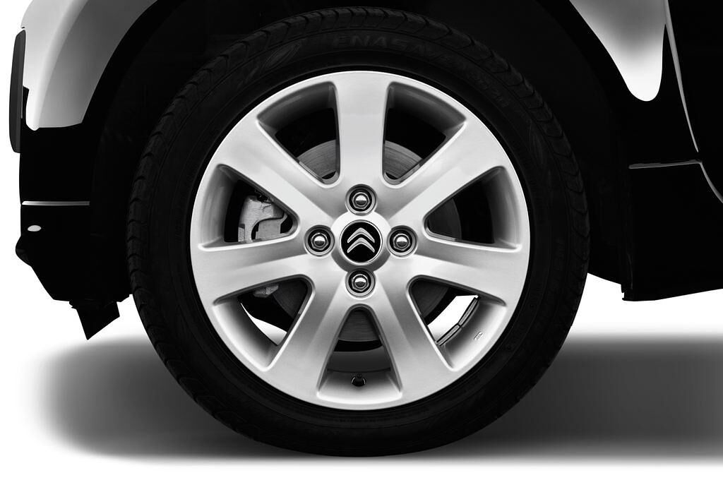 Citroen C-Zero (Baujahr 2016) Tendance 5 Türen Reifen und Felge