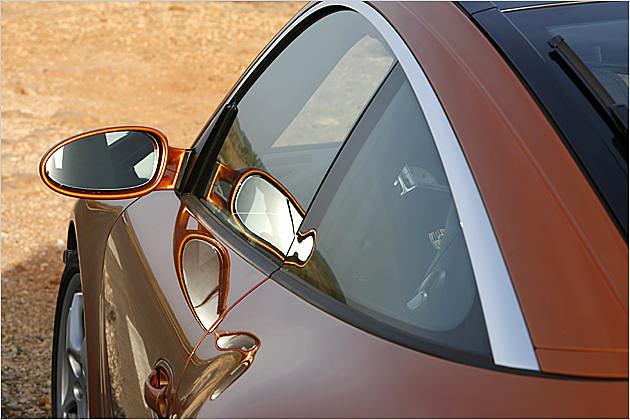 Eleganter Schwung nach hinten