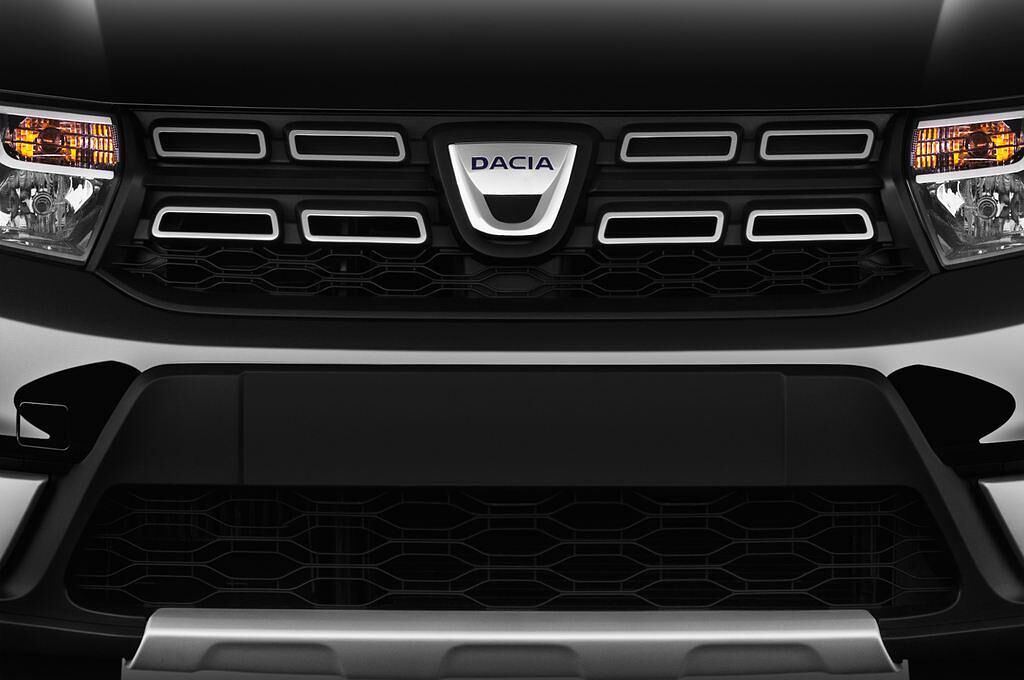 Dacia Sandero (Baujahr 2017) Stepway 5 Türen Kühlergrill und Scheinwerfer