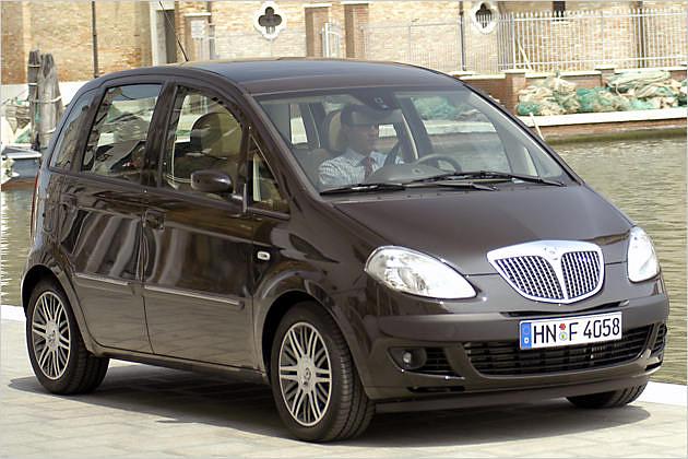 Zum Vergleich: So sah der Lancia Musa vor dem Facelift aus