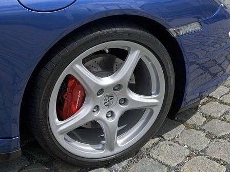 Porsche 911 Carrera 4 Cabriolet