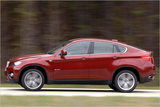 In 5,4 Sekunden beschleunigt das SUV-Coupé auf Tempo 100