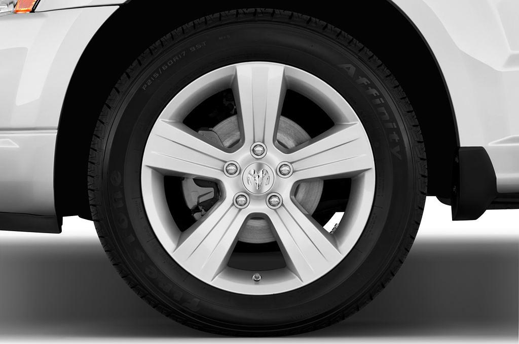 Dodge Caliber (Baujahr 2010) SXT 5 Türen Reifen und Felge