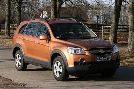 VT Chevrolet Captiva vs. Dodge Nitro