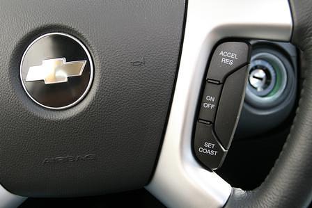 VT Chevrolet Captiva vs. Dodge Nitro