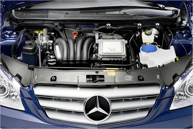 Der bivalente Otto-Motor lässt den Fahrer nie den Unterschied zwischen Erdgas- und Benzinbetrieb spüren