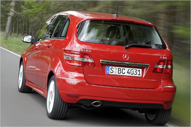 Auch Kupplung und Lenkung des Diesel-Modells wirken etwas fester als beim Erdgas-Wagen