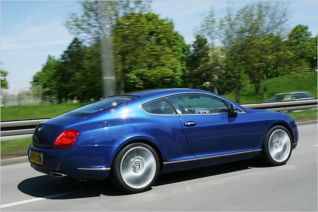 In betörender Form: Die Linie des Bentley Continental zieht Blicke auf sich