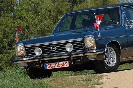 Opel Diplomat B V8