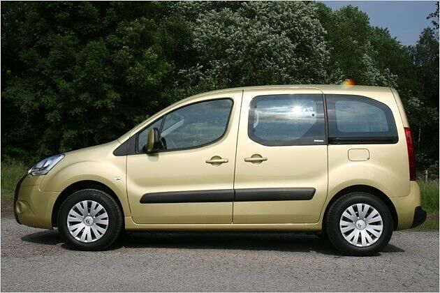Was ein bisschen Sonne ausmacht: Sie bringt sogar den Berlingo zum Strahlen