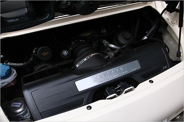 Der 3,6-Liter-Boxermotor mit Direkteinspritzung ist eine Neuentwicklung