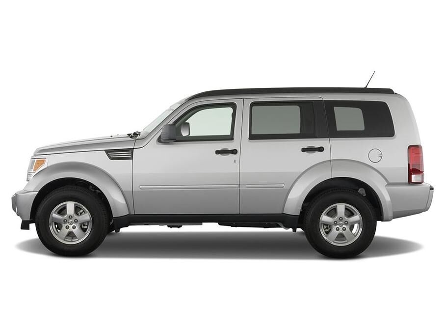 Dodge Nitro (Baujahr 2009) SE 5 Türen Seitenansicht