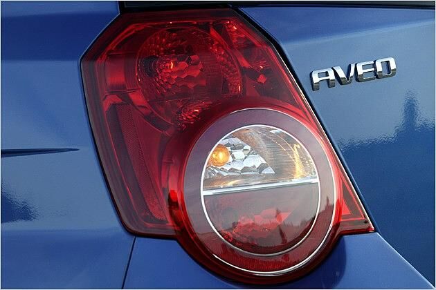 Stylisch: Der Aveo kommt mit netten Design-Gags