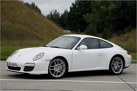 Dr. Jekyll und Mr. Hyde: Der Porsche 911 Carrera 4S PDK im Test Dr. Jekyll und Mr. Hyde: Der Porsche 911 Carrera 4S PDK im Test