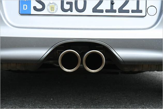 Ab 4.000 Touren mit Gänsehautgarantie: Der Sportauspuff klingt sehr sexy