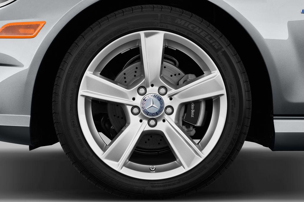 Mercedes C-Class (Baujahr 2011) - 2 Türen Reifen und Felge