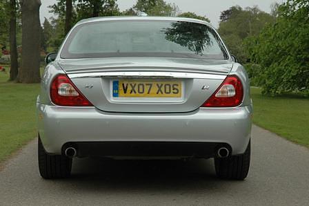 Jaguar XJ 2.7 L V6