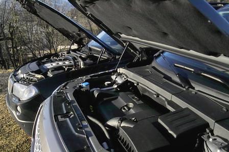 BMW X3 vs. Land Rover Freelander II