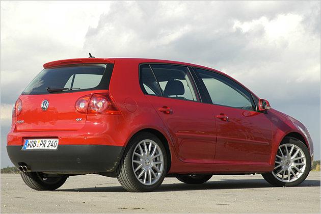 Nur in Details unterscheidet sich der GT von den anderen Golf-Versionen