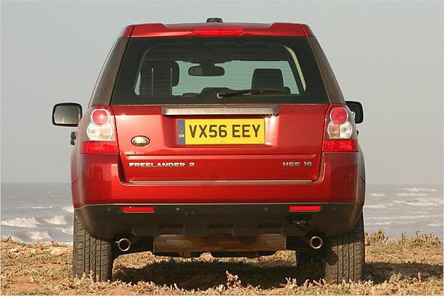 Der HSE-Schriftzug identifiziert die Topausstattung des Freelander 2