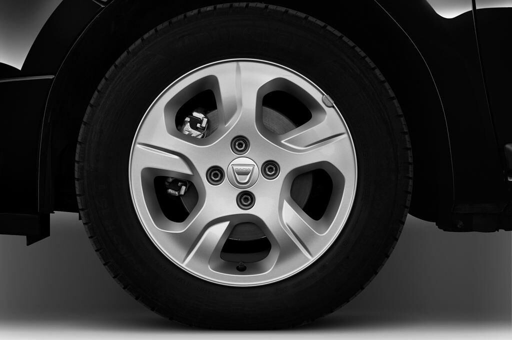 Dacia Logan (Baujahr 2013) Prestige 5 Türen Reifen und Felge