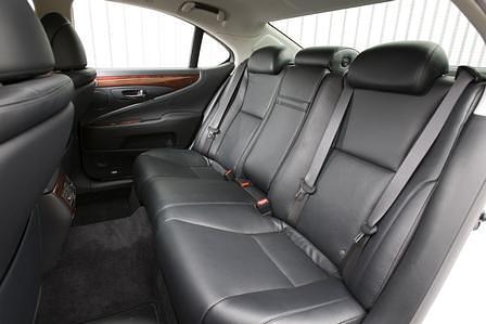 Lexus LS600h