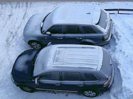 Range Rover Sport vs. VW Touareg