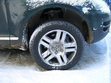 Range Rover Sport vs. VW Touareg