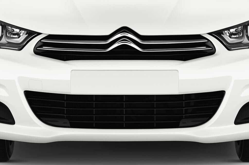 Citroen C4 (Baujahr 2016) Feel 5 Türen Kühlergrill und Scheinwerfer