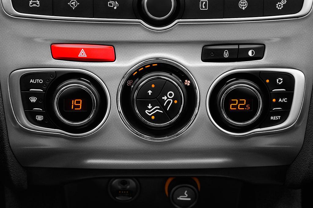 Citroen C4 (Baujahr 2016) Feel 5 Türen Temperatur und Klimaanlage