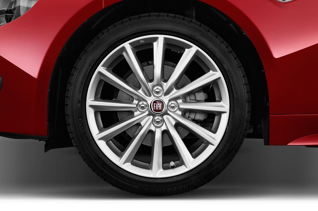 FIAT 124 Spider (Baujahr 2016) Lusso 2 Türen Reifen und Felge