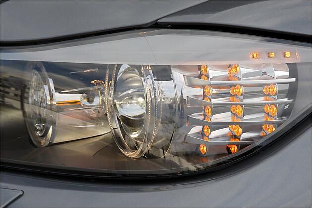 Blickfang: Die Lamellen-Blinklichter auf LED-Basis