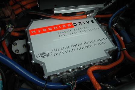 Ford Edge HySeries Drive