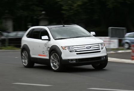 Ford Edge HySeries Drive