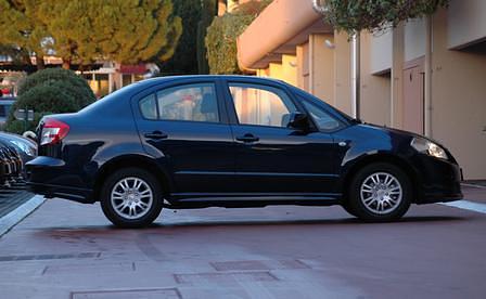 Suzuki SX4 Limousine