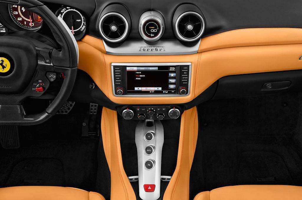 Ferrari California T (Baujahr 2017) - 2 Türen Mittelkonsole