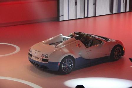 Der Bugatti Grand Sport Vitesse ist 410 km/h schnell.
